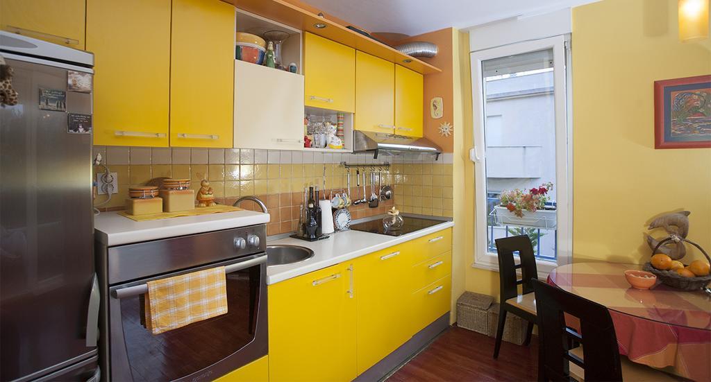 Apartment Sunny Yellow - With Balcony And Parking Place, Split Rum bild